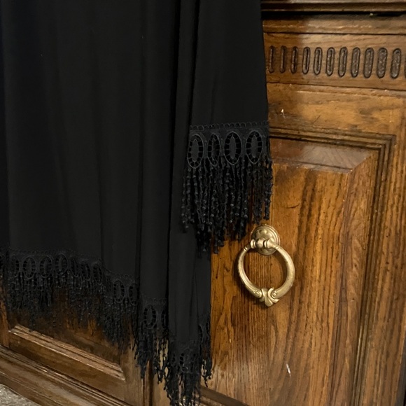 CATO Elegant Black Fringe Blouse - Picture 4 of 7